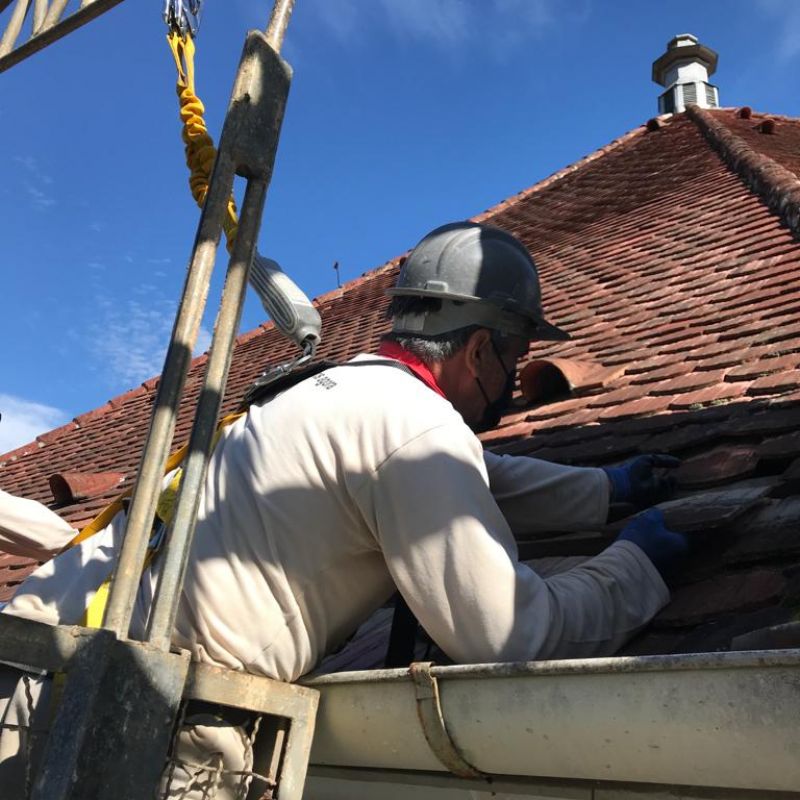 inicio-das-obras-de-restauro-no-telhado-da-igreja-do-esp-rito-santo